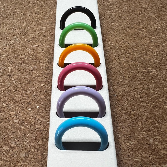 Gucci Vintage Watch Bezels Set of 6 – Multicolor Inserts, Original Box - Picture 7 of 7